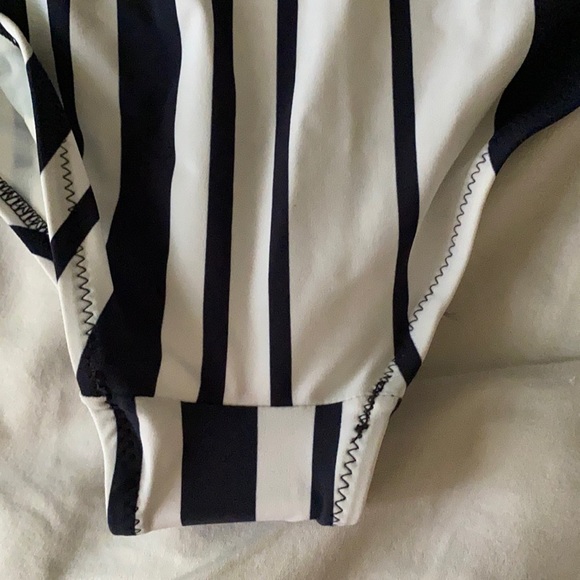 NWT CHLOE 2 pc Bathing suit/Swimsuit Bikini 40 IT - Picture 11 of 16